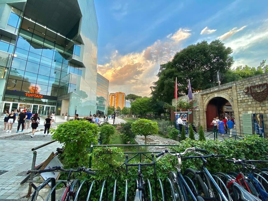 City Centre Big Art'Partment Heart Of The Capital ティラナ エクステリア 写真