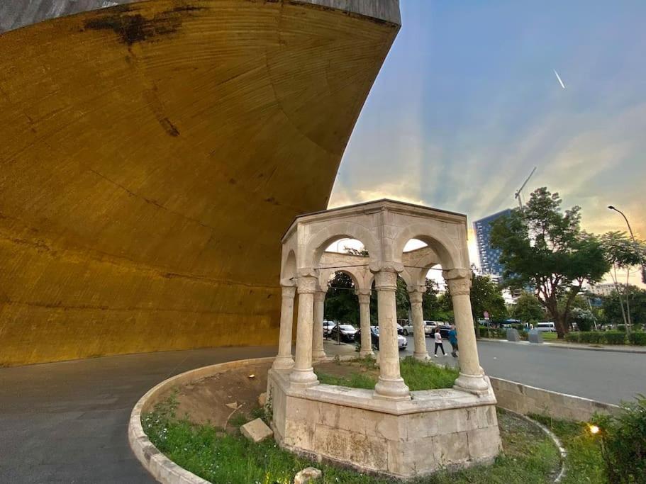 City Centre Big Art'Partment Heart Of The Capital ティラナ エクステリア 写真
