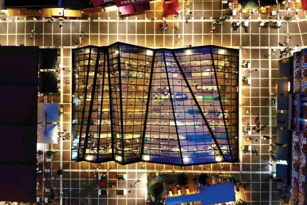 City Centre Big Art'Partment Heart Of The Capital ティラナ エクステリア 写真