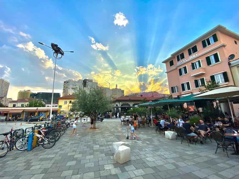City Centre Big Art'Partment Heart Of The Capital ティラナ エクステリア 写真